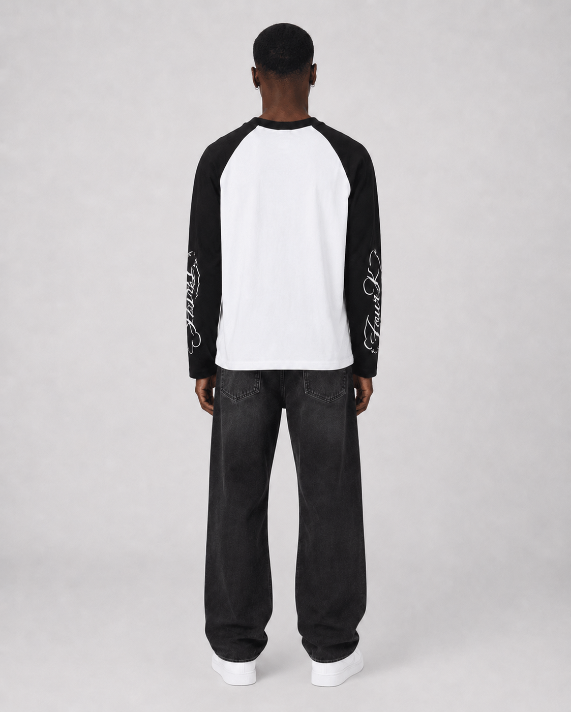 FourK Signature Cropped Longsleeve – Black